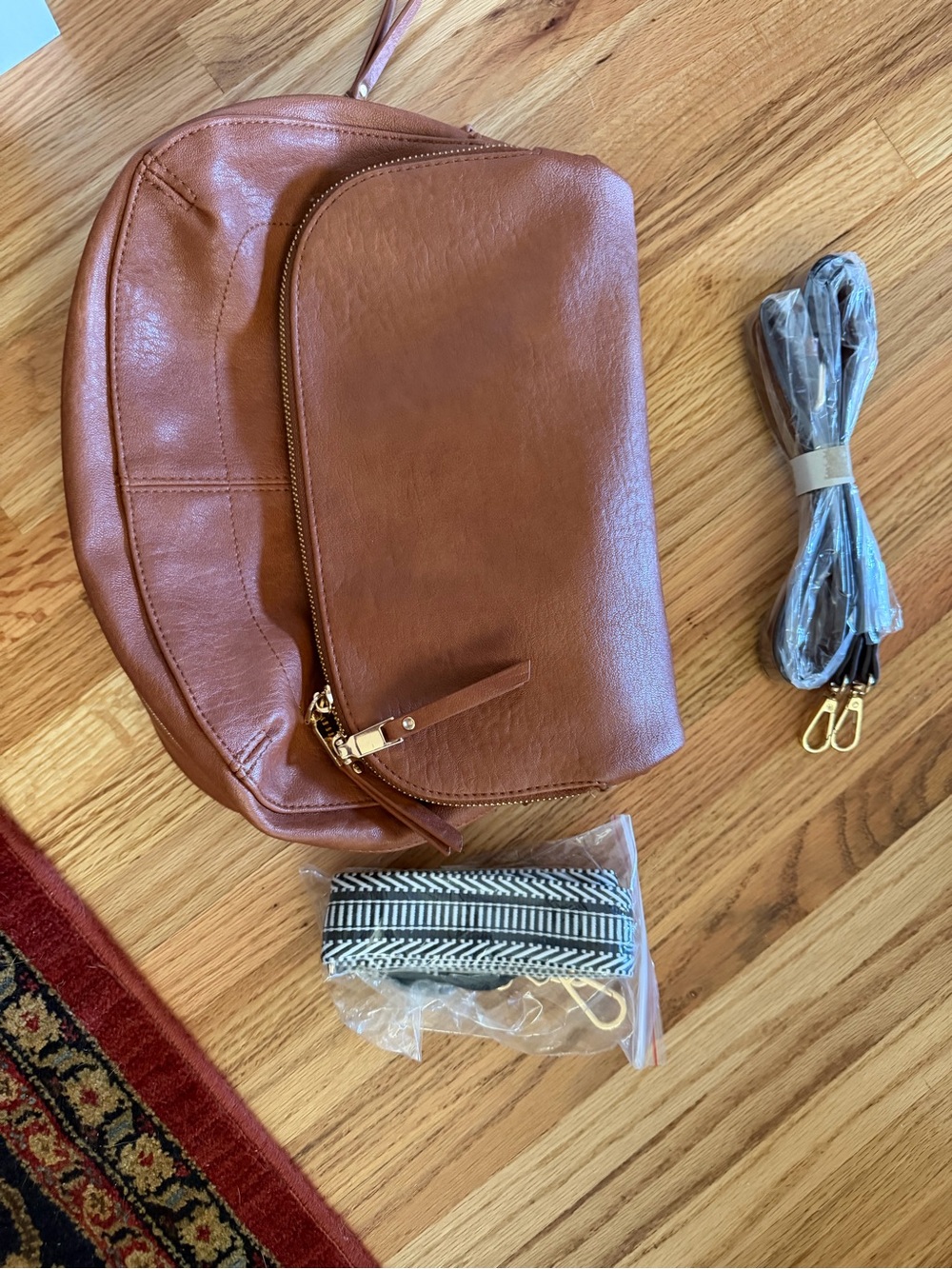 Women's Convertible Crossbody Bag in Brown